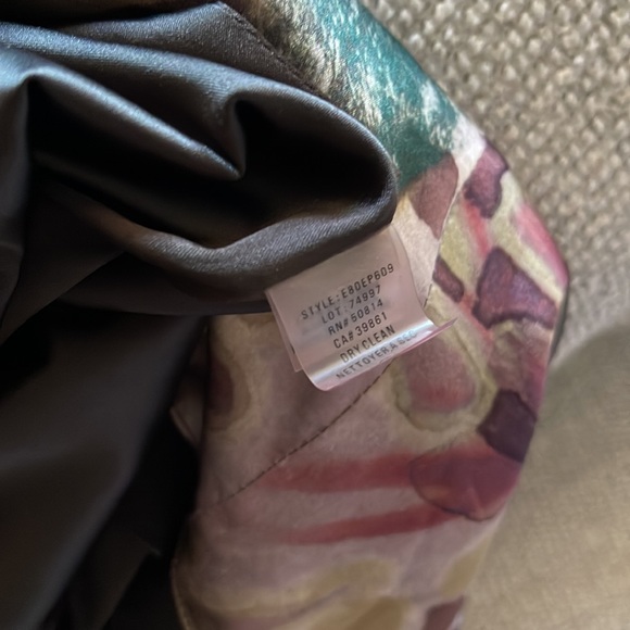 Elie Tahari 100% silk dress - Picture 8 of 8